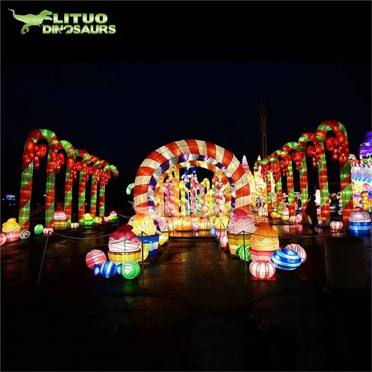 2Christmas Silk Lantern(001)